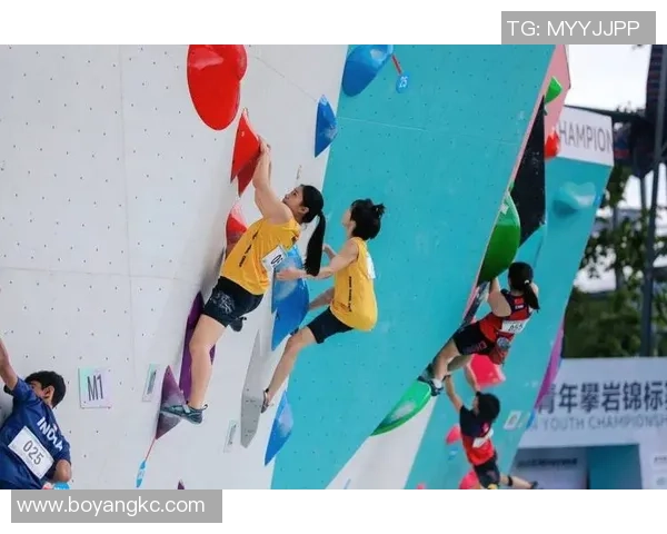 武汉飞盘队在世界攀岩锦标赛中以85分稳居积分榜首位